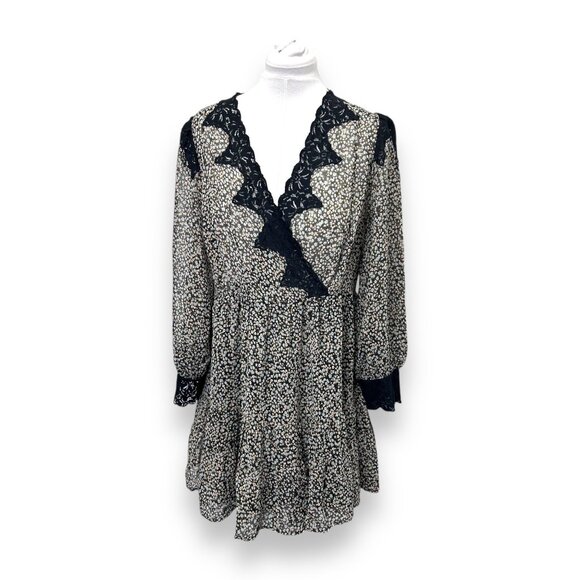 Topshop Floral Print Dress With Lace Trim US 12 Lightweight & Comfy - Picture 1 of 7